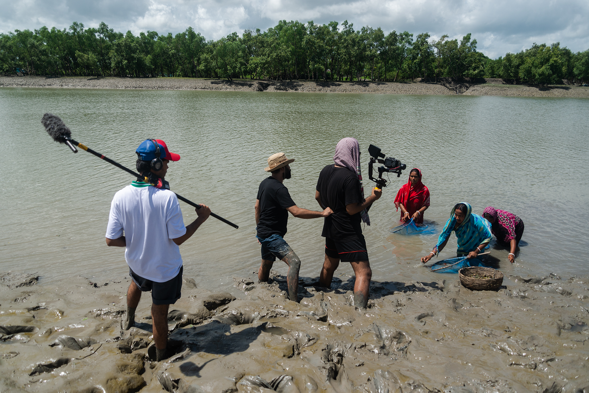 Fixer in Bangladesh — field interview